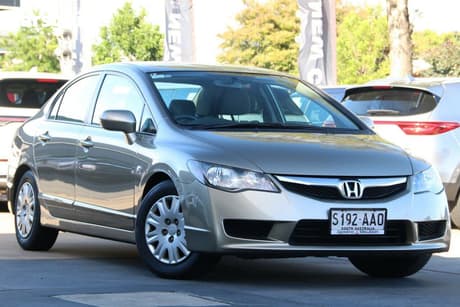 Beige 2009 Honda Civic Sedan Vti