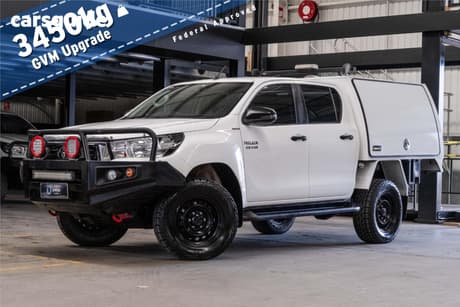 White 2020 Toyota Hilux Double Cab Chassis Sr (4X4)