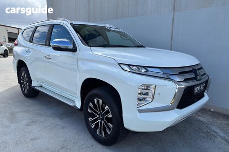 White 2019 Mitsubishi Pajero Sport Wagon Exceed (4X4) 7 Seat