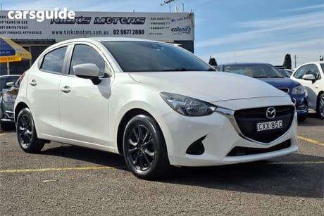 White 2014 Mazda 2 Hatchback Maxx