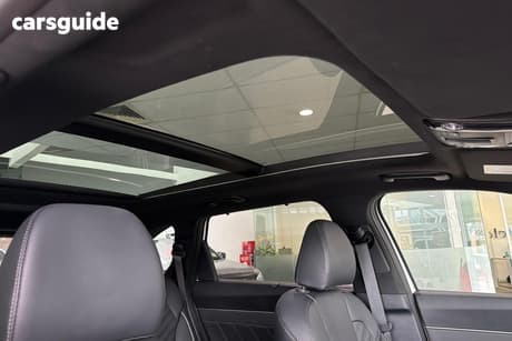 White 2025 Kia Sorento Wagon Gt-Line Hev Awd
