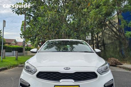 White 2019 Kia Cerato Hatchback Sport+ Safety Pack
