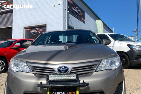 Beige 2014 Toyota Camry Sedan Altise