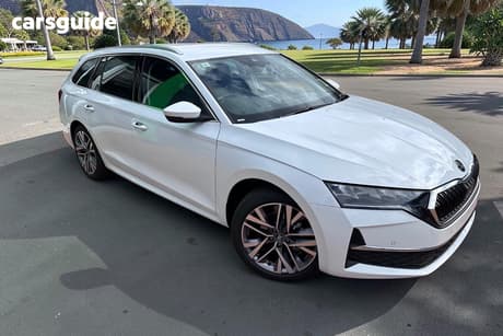 White 2025 Skoda Octavia Wagon Select 110Tsi