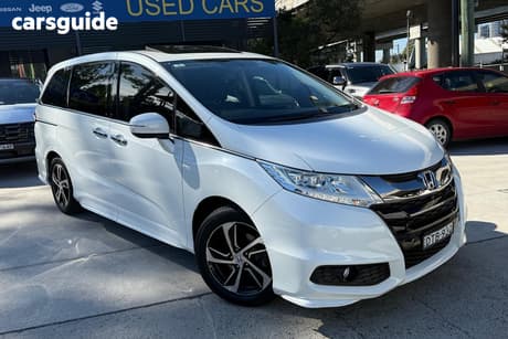 White 2017 Honda Odyssey Wagon Vti-L