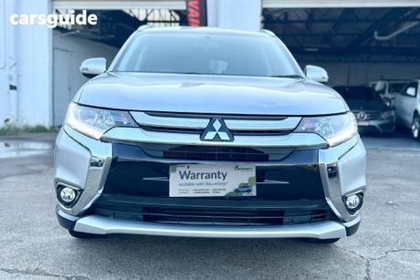 Silver 2017 Mitsubishi Outlander Wagon Ls Safety Pack (4X4) 5 Seats