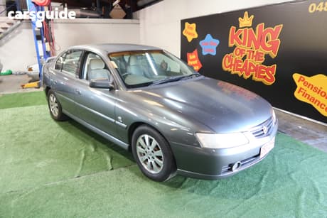 Green 2004 Holden Commodore Sedan Berlina