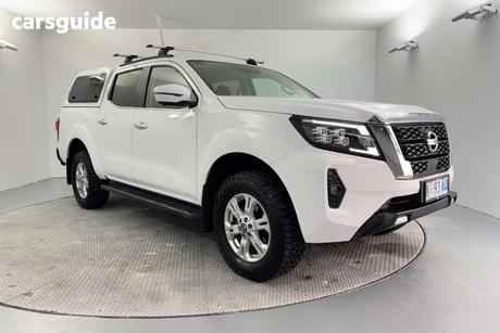 White 2021 Nissan Navara Dual Cab Pick-up St (4X4)
