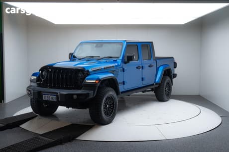 Blue 2023 Jeep Gladiator Dual Cab Utility Night Eagle (4X4)