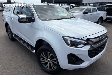 White 2025 Isuzu D-MAX Crew Cab Utility Ls-U+ (4X4)