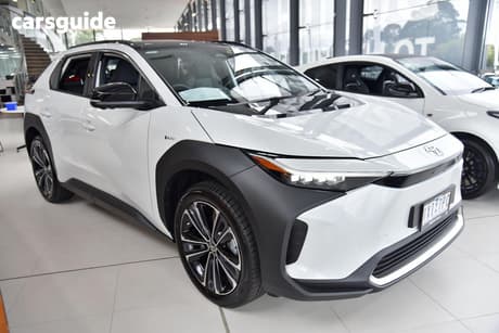 White 2024 Toyota BZ4X Wagon Awd - Two Tone Roof