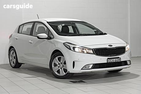 White 2018 Kia Cerato Hatchback S