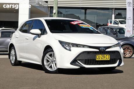 White 2019 Toyota Corolla Hatchback Ascent Sport