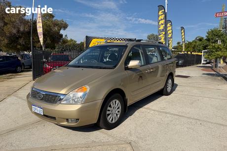 2010 Kia Grand Carnival Wagon Platinum