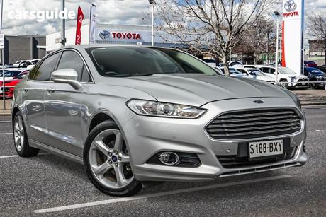 Silver 2018 Ford Mondeo Hatchback Trend
