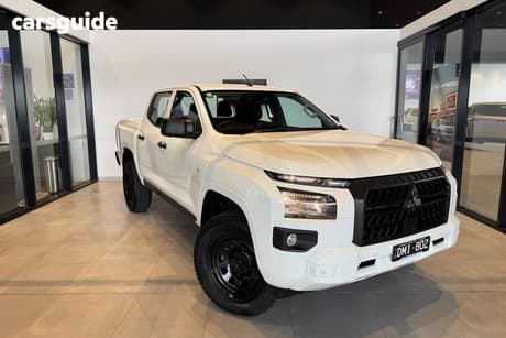 White 2024 Mitsubishi Triton Double Cab Pick Up Glx (4X2)