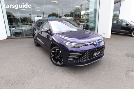 Purple 2026 Volkswagen Tayron Wagon 195Tsi R-Line 4Motion