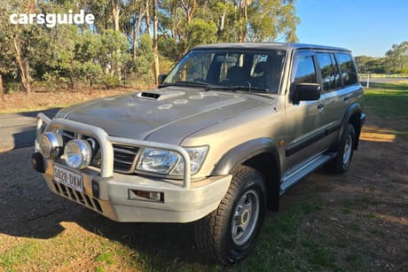 Gold 2001 Nissan Patrol Wagon St (4X4)