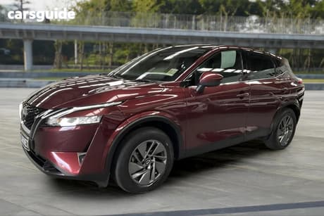 Red 2024 Nissan Qashqai Wagon Ti