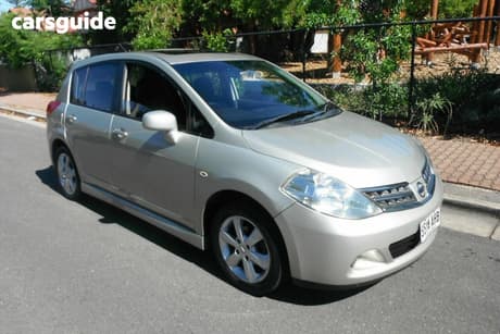 Gold 2010 Nissan Tiida Hatchback Ti