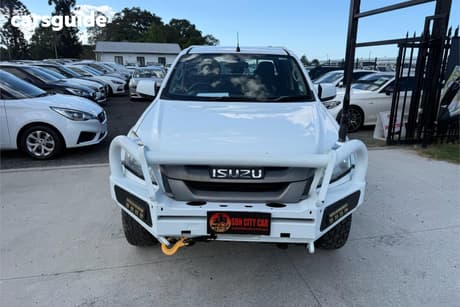 White 2018 Isuzu D-MAX Crew Cab Chassis Sx (4X4)