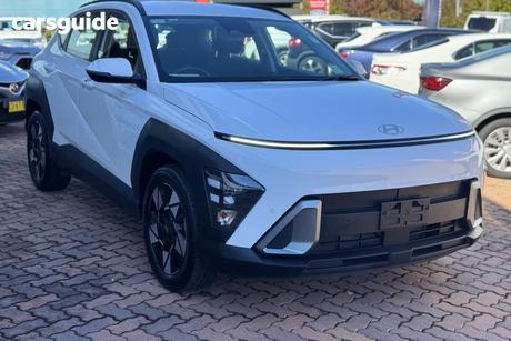 White 2024 Hyundai Kona Wagon