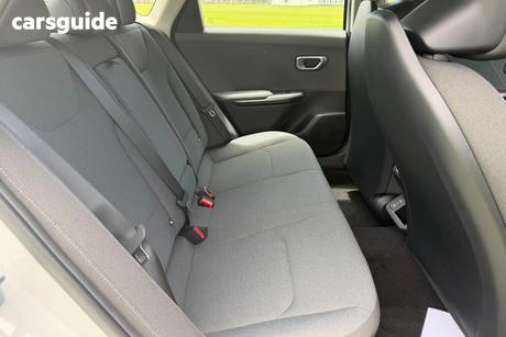 White 2024 Kia K4 Sedan Sport