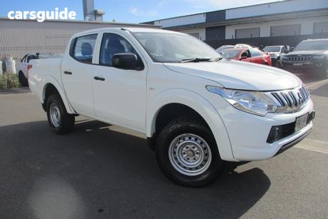 White 2016 Mitsubishi Triton Dual Cab Utility Glx (4X4)