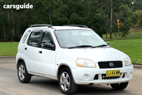 White 2003 Suzuki Ignis Hatchback Gl