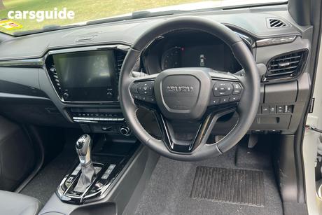 White 2024 Isuzu D-MAX Crew Cab Utility Blade