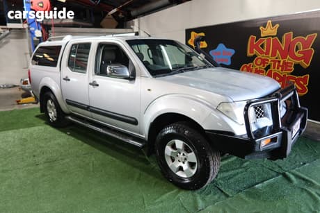 Silver 2006 Nissan Navara Dual Cab Pick-up St-X (4X4)