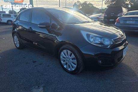 2012 Kia RIO Hatchback Si