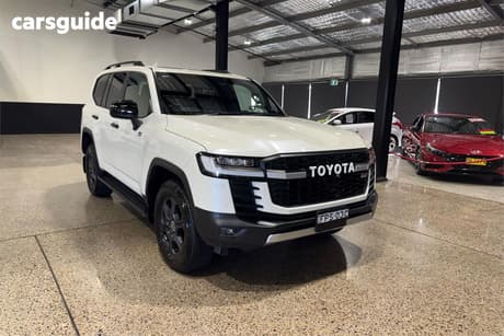 White 2025 Toyota Landcruiser Wagon Lc300 Gr-S (4X4)