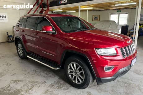 Red 2013 Jeep Grand Cherokee Wagon Laredo (4X4)