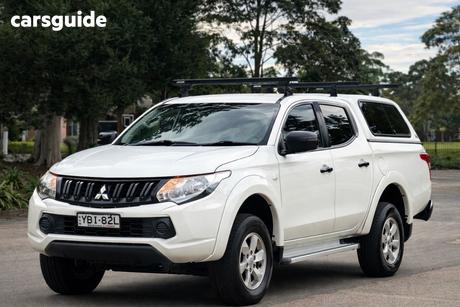 White 2017 Mitsubishi Triton Dual Cab Utility Glx Plus (4X4)