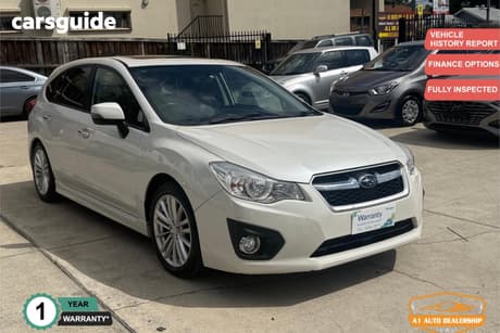 White 2014 Subaru Impreza Hatchback 2.0I-S (Awd)