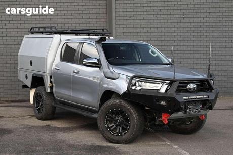 Silver 2022 Toyota Hilux Double Cab Pick Up Sr5 (4X4)