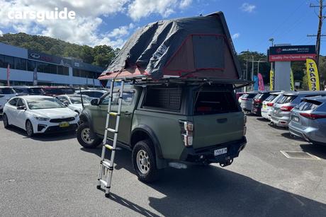 Green 2021 Isuzu D-MAX Crew Cab Utility X-Terrain (4X4)