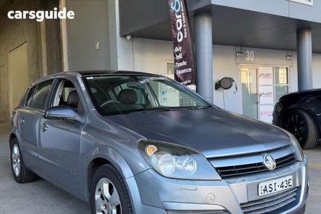 Silver 2004 Holden Astra Hatchback Cdx