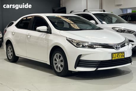 White 2017 Toyota Corolla Sedan Ascent