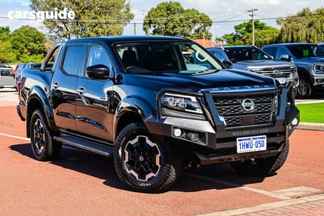 Black 2023 Nissan Navara Dual Cab Pick-up St-X (4X4) Leather/Sunroof