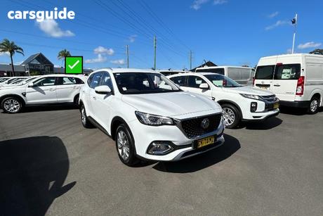 White 2024 MG HS Wagon Vibe