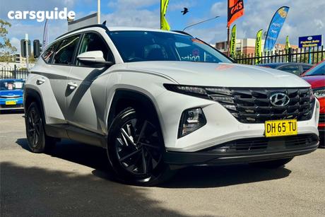 White 2022 Hyundai Tucson Wagon Elite (Awd)