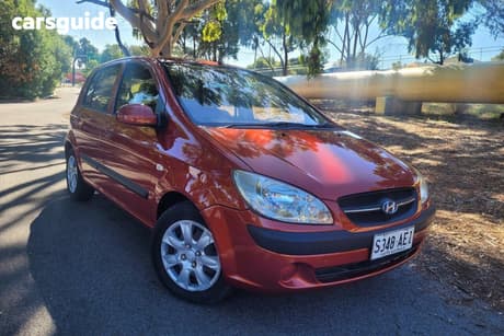 Red 2009 Hyundai Getz Hatchback Sx