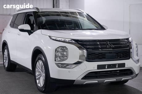 White 2025 Mitsubishi Outlander Wagon Black Edition 7 Seat (2Wd)