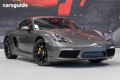 Grey 2019 Porsche 718 Coupe Cayman
