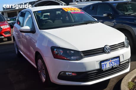 White 2016 Volkswagen Polo Hatchback 66 Tsi Trendline