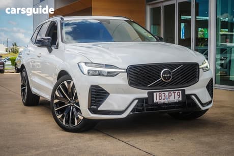 White 2026 Volvo XC60 Wagon Plus T8 Phev Dark