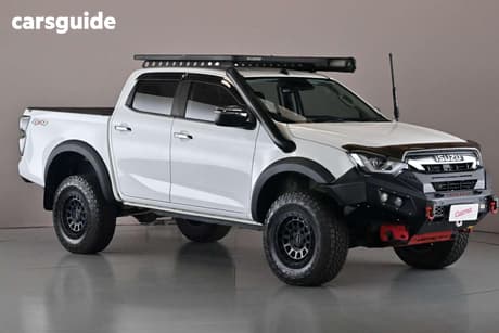 White 2022 Isuzu D-MAX Crew Cab Utility Ls-U (4X4)