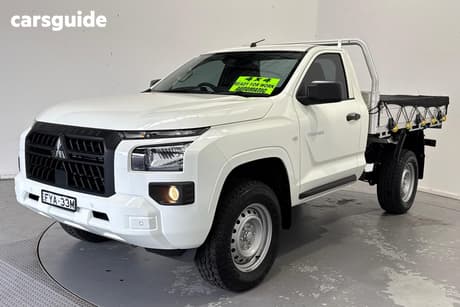 White 2025 Mitsubishi Triton Double Cab Chassis Glx (4X4)
